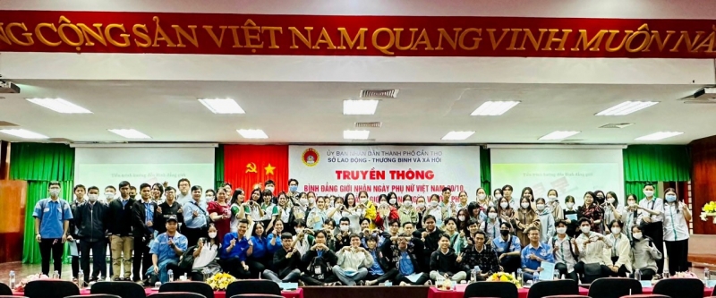 Sở LĐ-TB&XH tổ chức truyền thông BĐG đến các em học sinh.