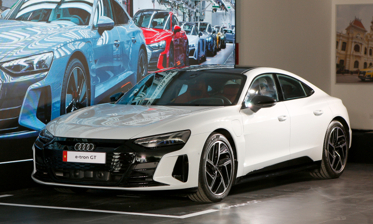 Rappel des tests de batterie des Audi e-tron GT et RS e-tron GT au Vietnam, photo 1