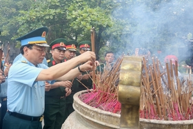  Hội Cựu chiến binh Cơ quan UBKT Trung ương tri ân các anh hùng liệt sĩ