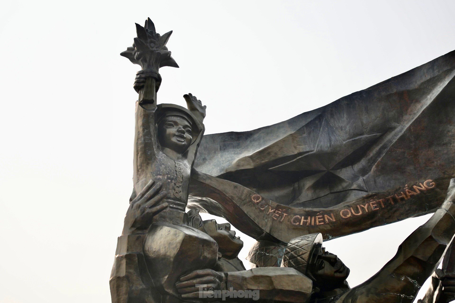 Siegesdenkmal von Dien Bien Phu in den Tagen vor der großen Zeremonie, Foto 5