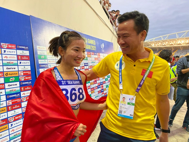 U22 Việt Nam tái đấu với Trung Quốc sau SEA Games 32; MU đón Eriksen trở lại thi đấu