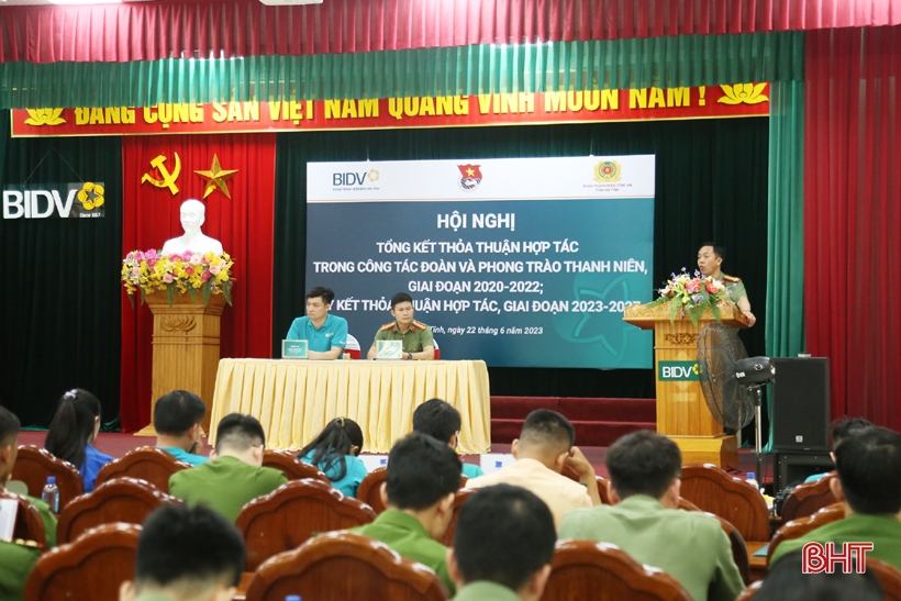 สหภาพเยาวชนฮาติญและตำรวจภูธรจังหวัดลงนามข้อตกลงความร่วมมือ