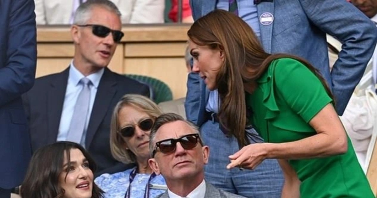 L'acteur Daniel Craig critiqué pour son comportement impoli lors de sa rencontre avec la princesse Kate