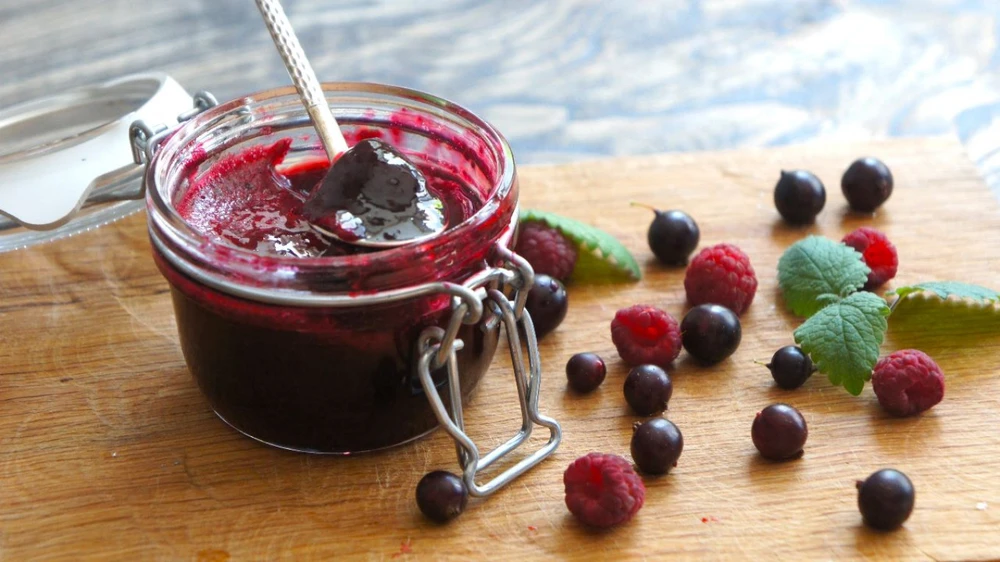 The interesting journey of fruit jam on the Russian dining table
