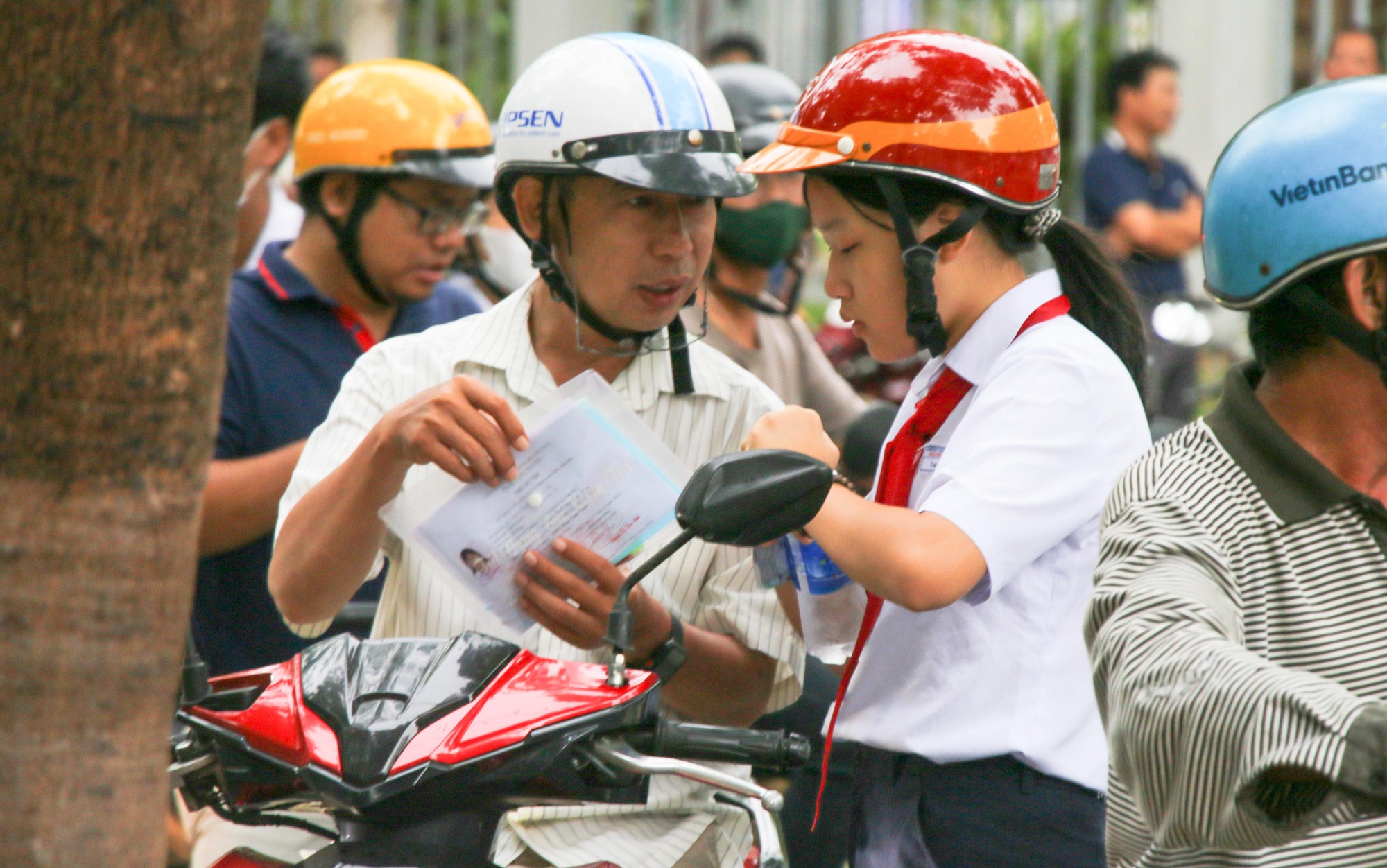 Đà Nẵng: Gần 15.500 thí sinh bước vào Kỳ thi tuyển sinh vào lớp 10 - Ảnh 2.