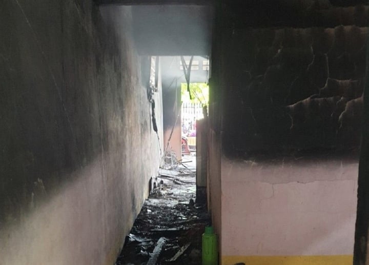 House fire in Gia Lai, 6-year-old child tragically died - 1