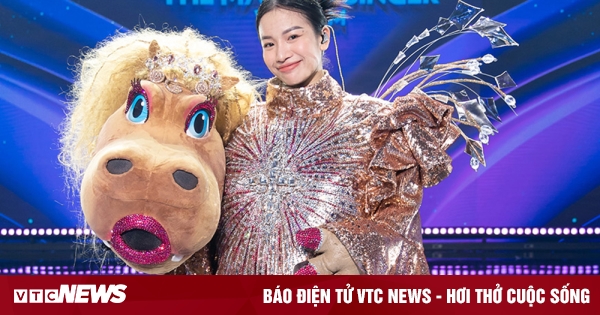 Éliminée de « The Masked Singer », la finaliste de The Voice révèle qu'elle a déjà voulu arrêter de chanter à cause de la dépression