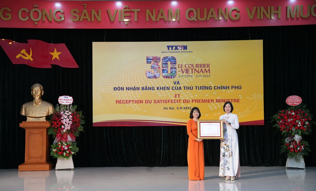 Bao le Courier du vietnam ទំនាក់ទំនងប្រកបដោយប្រសិទ្ធភាពរវាងវៀតណាម និងសហគមន៍និយាយភាសាបារាំងជាសាកល រូបភាព ១