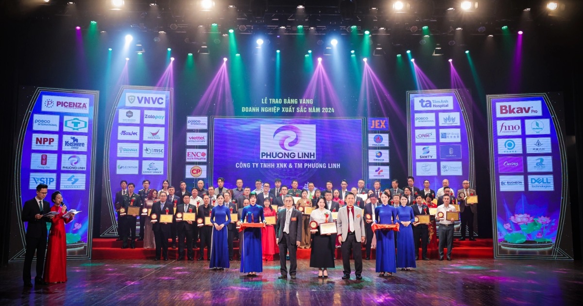 บริษัท Phuong Linh ได้รับรางวัล "10 แบรนด์โดดเด่นในเวียดนาม"