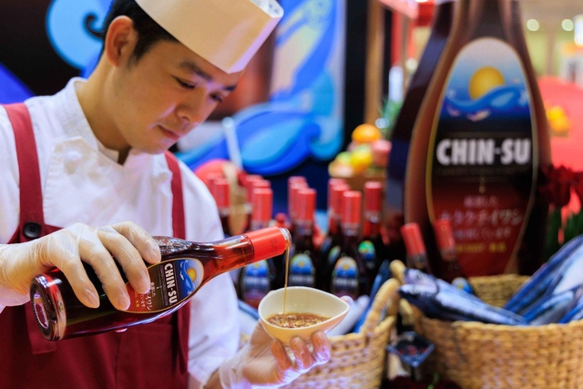 Nước mắm là một loại gia vị đặc trưng của Việt Nam