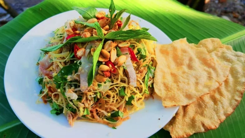 4 เมนูไก่เวียดนามที่ติดรายชื่อสุดยอดแห่งเอเชีย – ภาพที่ 3 Bốn món thịt gà Việt Nam trong danh sách ngon nhất châu Á- Ảnh 3.