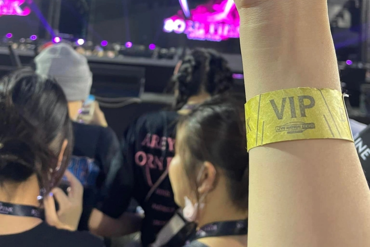 60 triệu đồng cho vé V.I.P xem Blackpink, vì sao fan vẫn tranh nhau mua? - 4