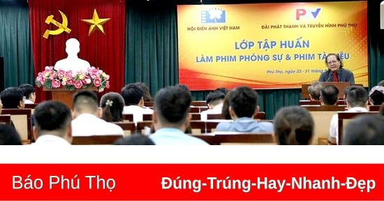 Khai mạc Lớp tập huấn làm phim phóng sự và tài liệu truyền hình