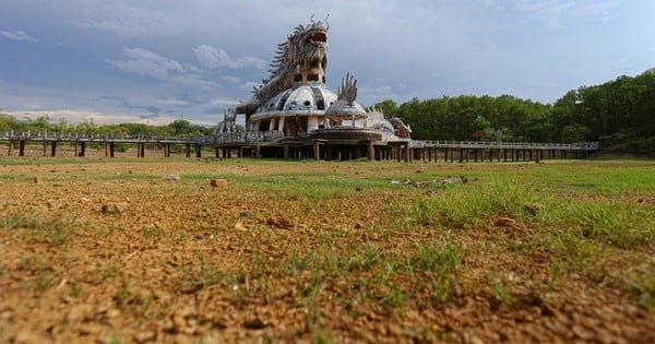 Inside the abandoned water park that was featured in many international newspapers