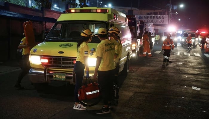 Bousculade au stade El Salvador, au moins 12 morts