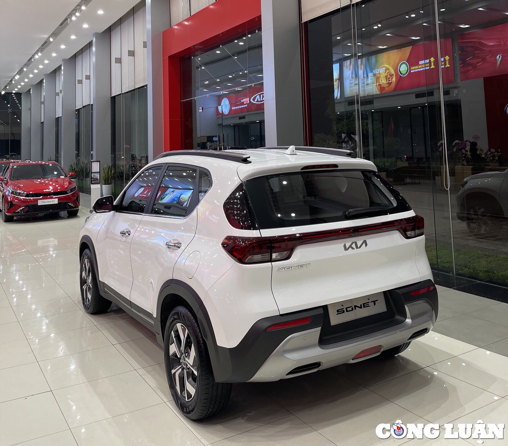 ราคา Kia Sonet เดือนสิงหาคม 2024 ช่วงล่างหน้า Toyota Raize รูปที่ 3