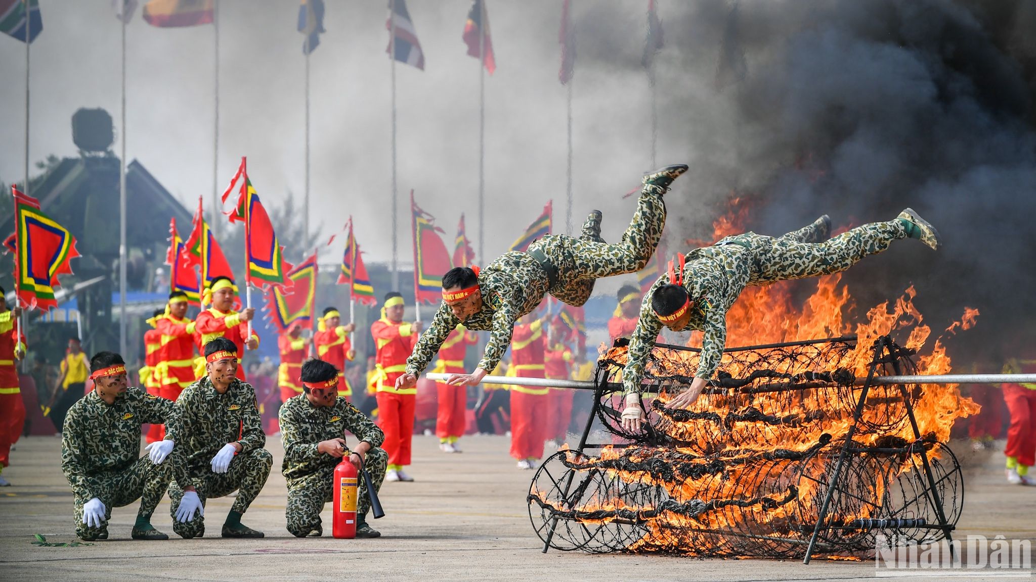 Mãn nhãn màn biểu diễn tinh nhuệ của các chiến sĩ Quân đội nhân dân Việt Nam