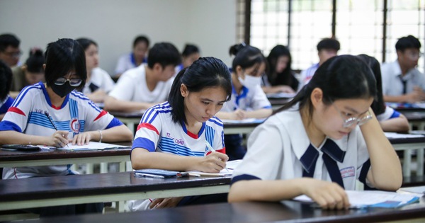 Résultats d'admission anticipée à l'Université d'Industrie et de Commerce de Ho Chi Minh-Ville et à l'Université de Nha Trang