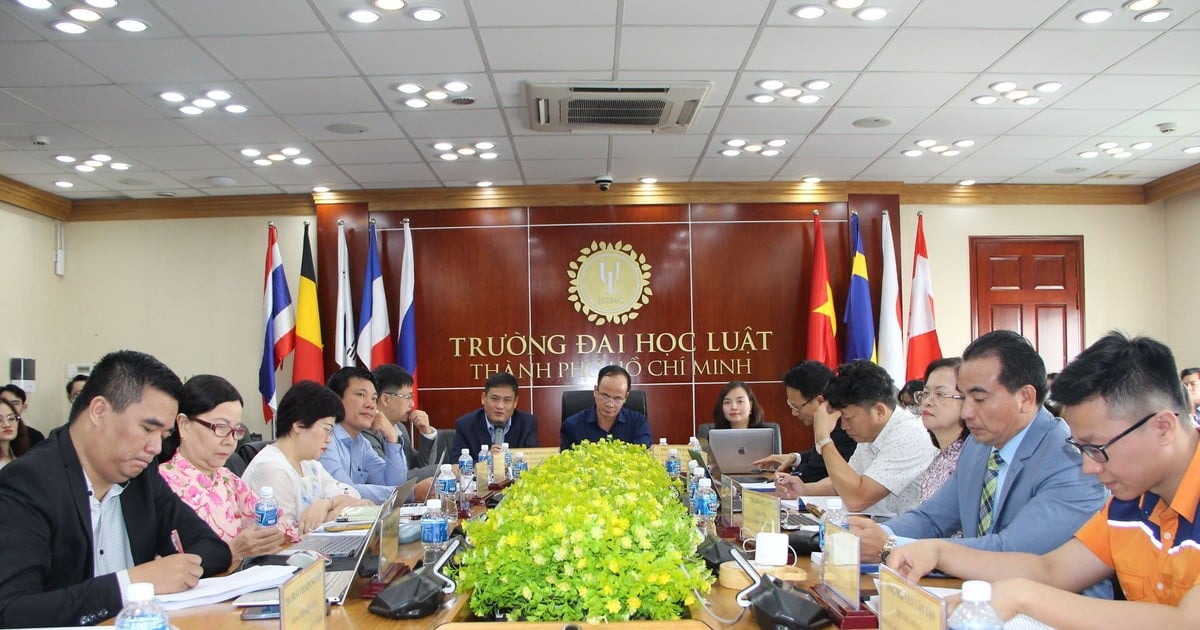 Conférence scientifique sur les 40 ans de la CNUDM 1982 et les 10 ans du droit de la mer au Vietnam 2012