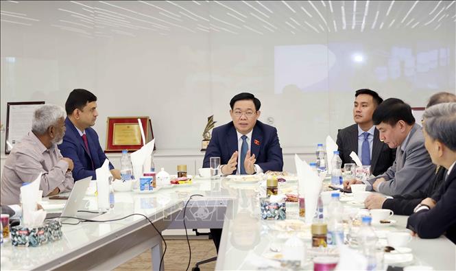 National Assembly Chairman Vuong Dinh Hue visits Beximco Group in Bangladesh photo 1