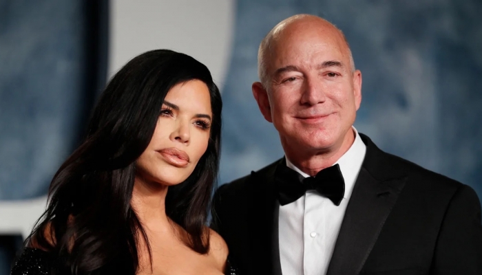 Billionaire Jeff Bezos engaged to journalist Lauren Sánchez