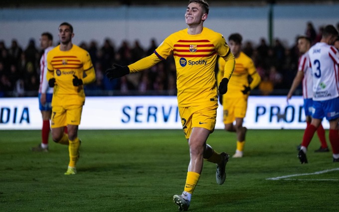 Fermin Lopez célèbre son premier but lors de la victoire 3-2 contre Barbastro lors des seizièmes de finale de la Coupe du Roi d'Espagne, le 7 janvier. Photo : FC Barcelone