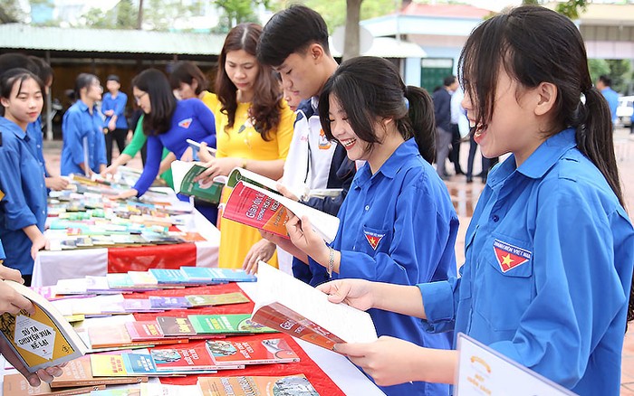 Das Bildungsministerium leitet die Organisation des Vietnamesischen Buch- und Lesekulturtags 2024 mit 4 Botschaften