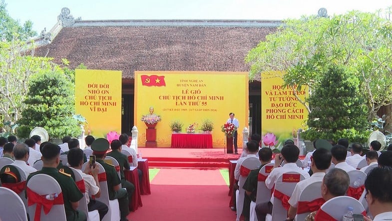  Ngày 24/8 (nhằm ngày 21/7 năm Giáp Thìn), với tấm lòng thành kính và biết ơn vô hạn đối với công lao to lớn của Chủ tịch Hồ Chí Minh muôn vàn kính yêu, tại Khu di tích Quốc gia đặc biệt Kim Liên, tỉnh Nghệ An và huyện Nam Đàn trang trọng tổ chức lễ giỗ Chủ tịch Hồ Chí Minh lần thứ 55 (1969 – 2024).