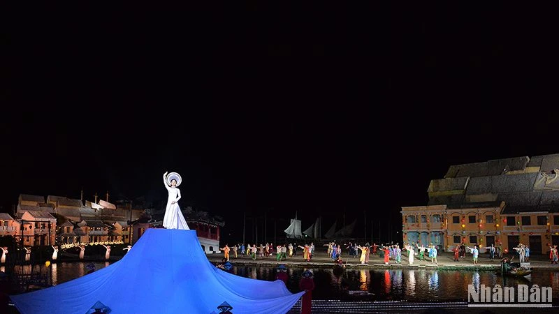 Un « festin culturel » tranquille recréant des centaines d'années de hauts et de bas à Hoi An