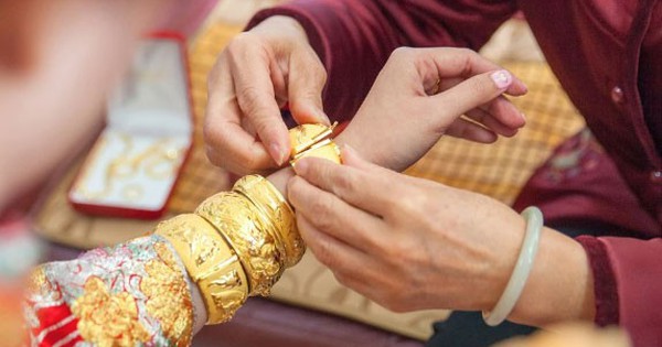 គ្រួសារ​កូនក្រមុំ​បាន​លុបចោល​ពិធី​មង្គលការ ប៉ុន្តែ​បដិសេធ​មិន​បង់ថ្លៃ​បណ្ណាការ​ចំនួន ១,៣ ពាន់​លាន​ដុង​។