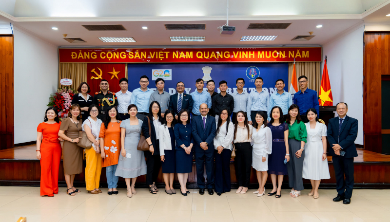 India offers many scholarship programs to Vietnam -0