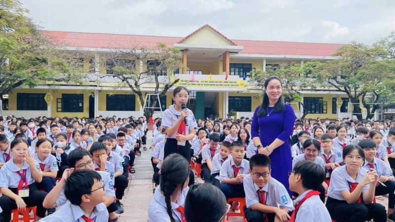 Quang Binh lacks more than 1,000 teachers before the new school year -0