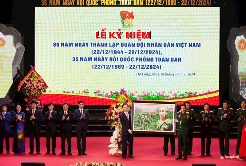 TP Hạ Long kỷ niệm 80 năm Ngày thành lập Quân đội nhân dân Việt Nam và 35 năm Ngày hội Quốc phòng toàn dân