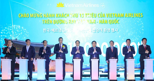 Vietnam Airlines ghi dấu cột mốc 30 năm đường bay Việt Nam - Hàn Quốc