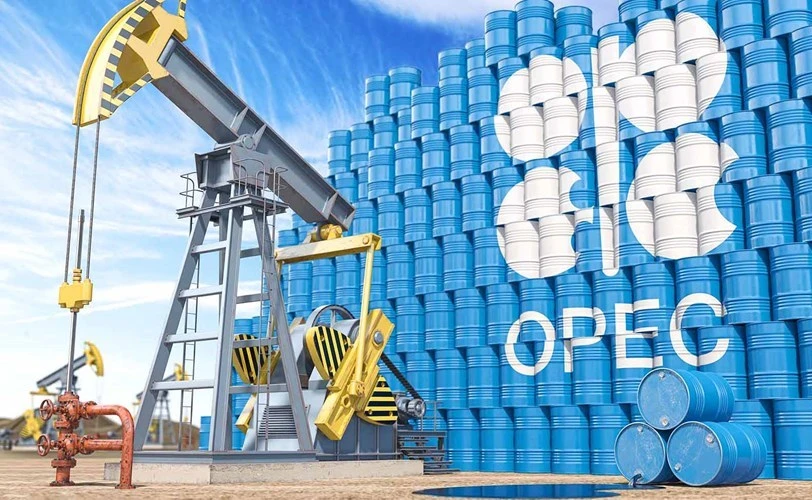 Giá dầu thế giới giảm bất chấp OPEC+ cắt giảm sản lượng