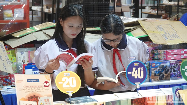 Ceremonia de apertura del Festival del Libro Infantil de la ciudad de Ho Chi Minh, parte 2