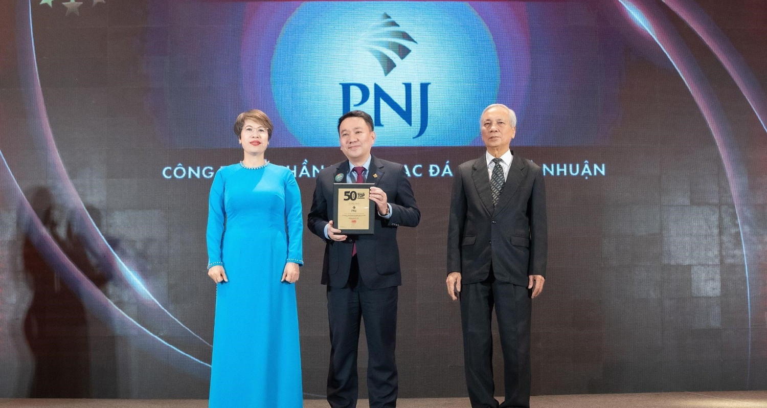 PNJ 8 consecutive times in the Top 50 most effective business companies in Vietnam