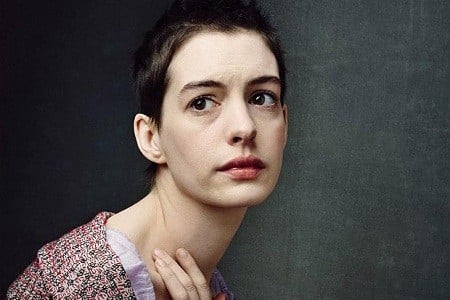 アン・ハサウェイは役作りのために何度も大幅な減量を経験した。写真: メーカー