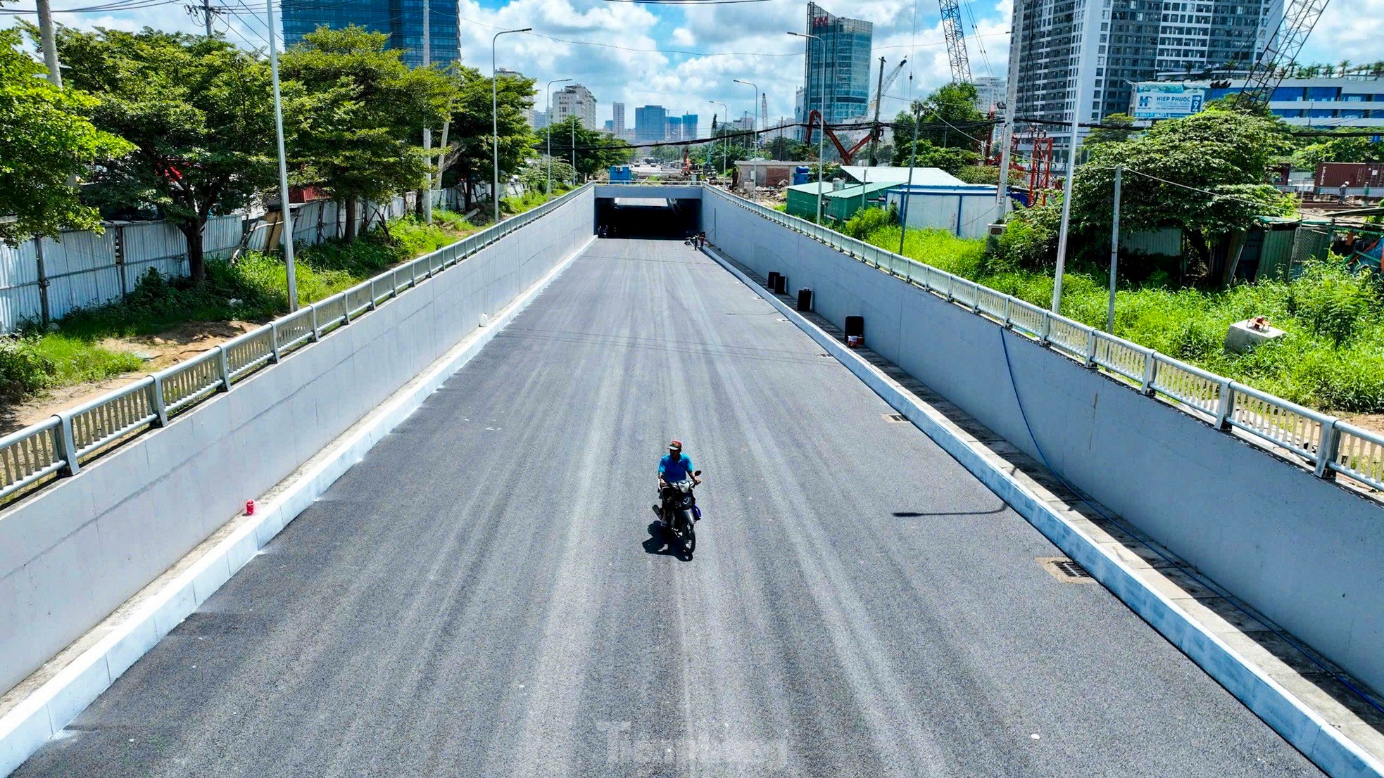 Revealing the underpass at the southern gateway intersection of Ho Chi Minh City, photo 2