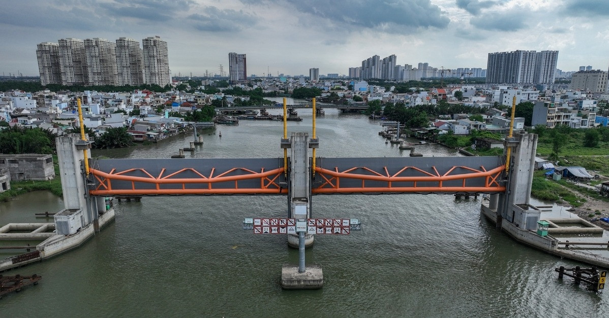 โครงการป้องกันน้ำท่วมมูลค่า 10,000 ล้านดองยังไม่แล้วเสร็จ นักลงทุนยื่นคำร้องเพื่อขอให้ขจัดปัญหา