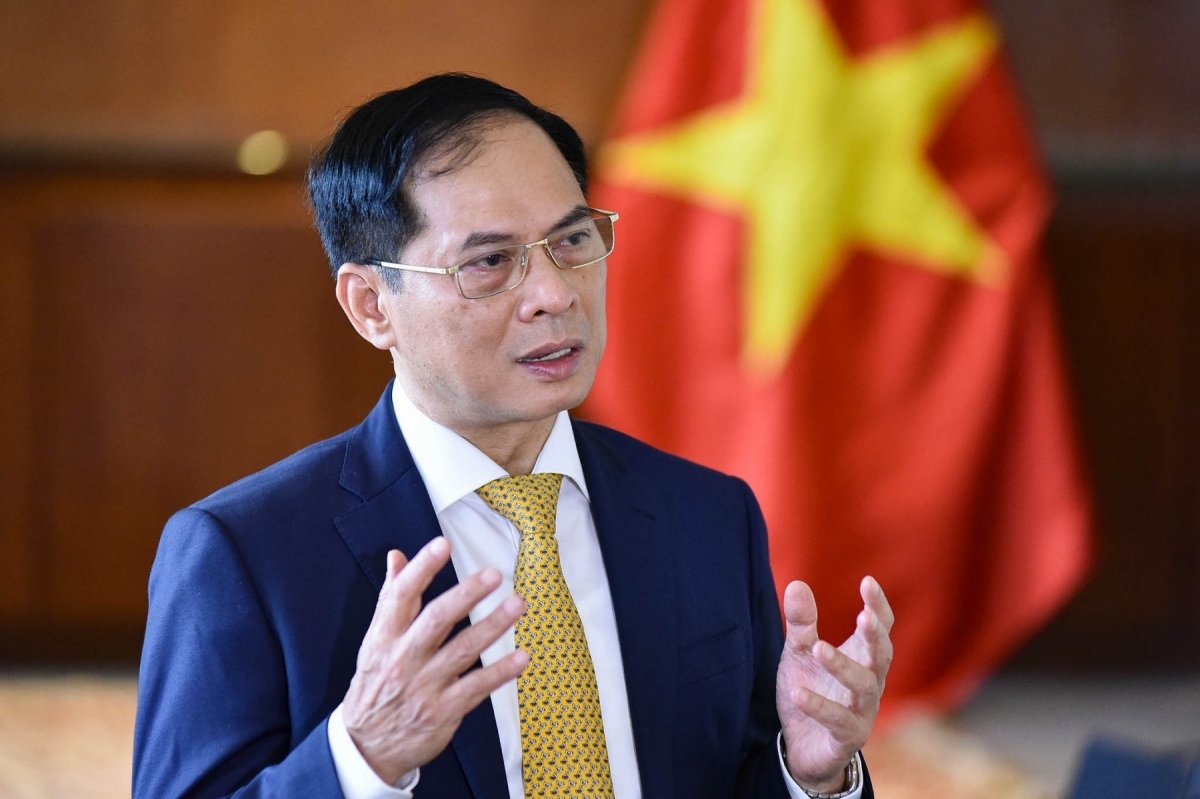 Further strengthening political trust between Vietnam and the United States