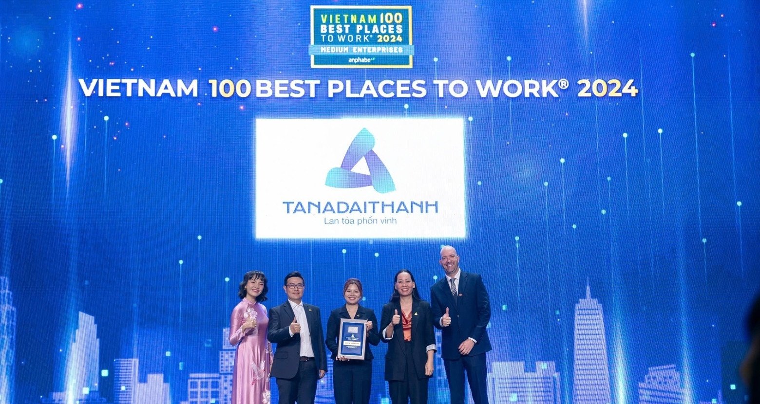 Tan A Dai Thanh ได้รับการยกย่องให้เป็น 'สถานที่ทำงานที่ดีที่สุดในเวียดนาม ประจำปี 2024'