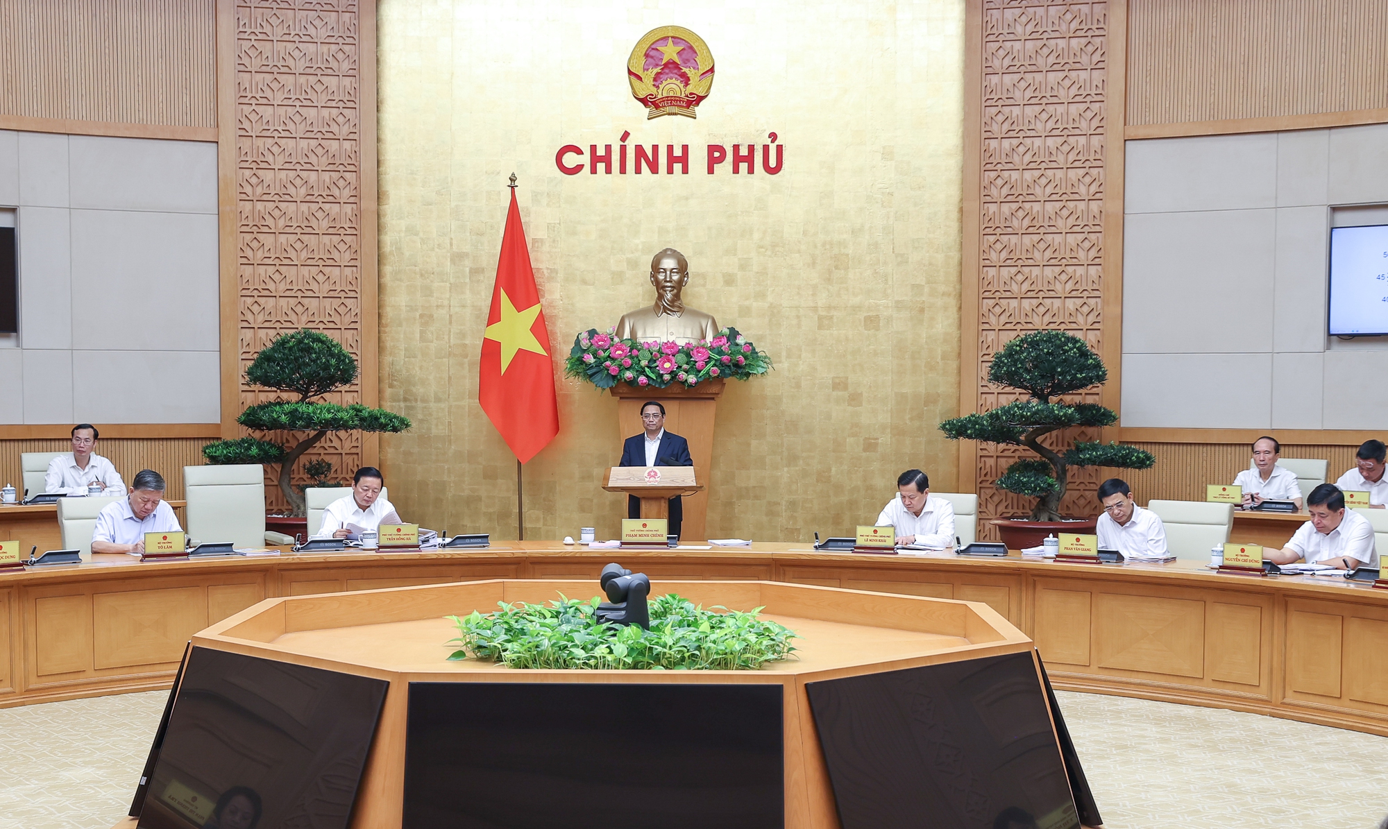 phat huy vai tro cua chinh phu trong hoan thien co che kiem soat quyen luc nha nuoc hinh 1