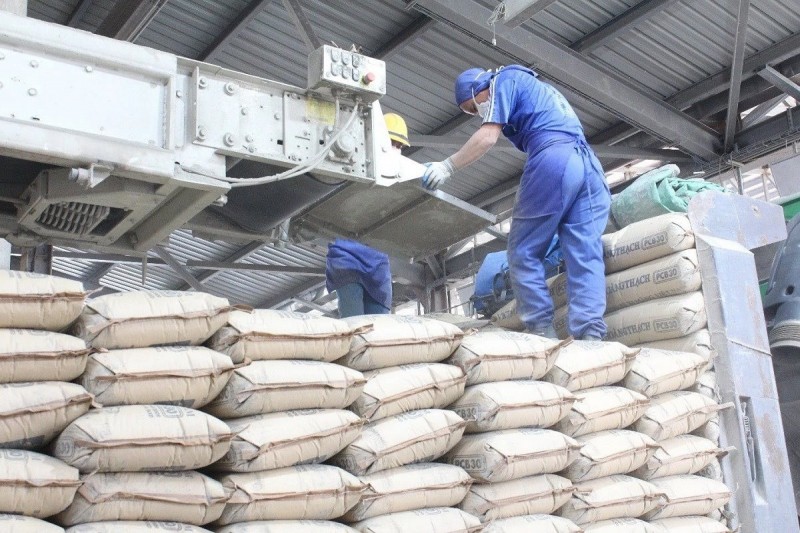 Xuất khẩu clinker và xi măng thu về hơn 1,32 tỷ USD trong năm 2023