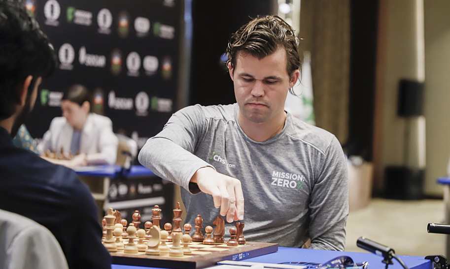 Carlsen giải mã thần đồng Ấn Độ