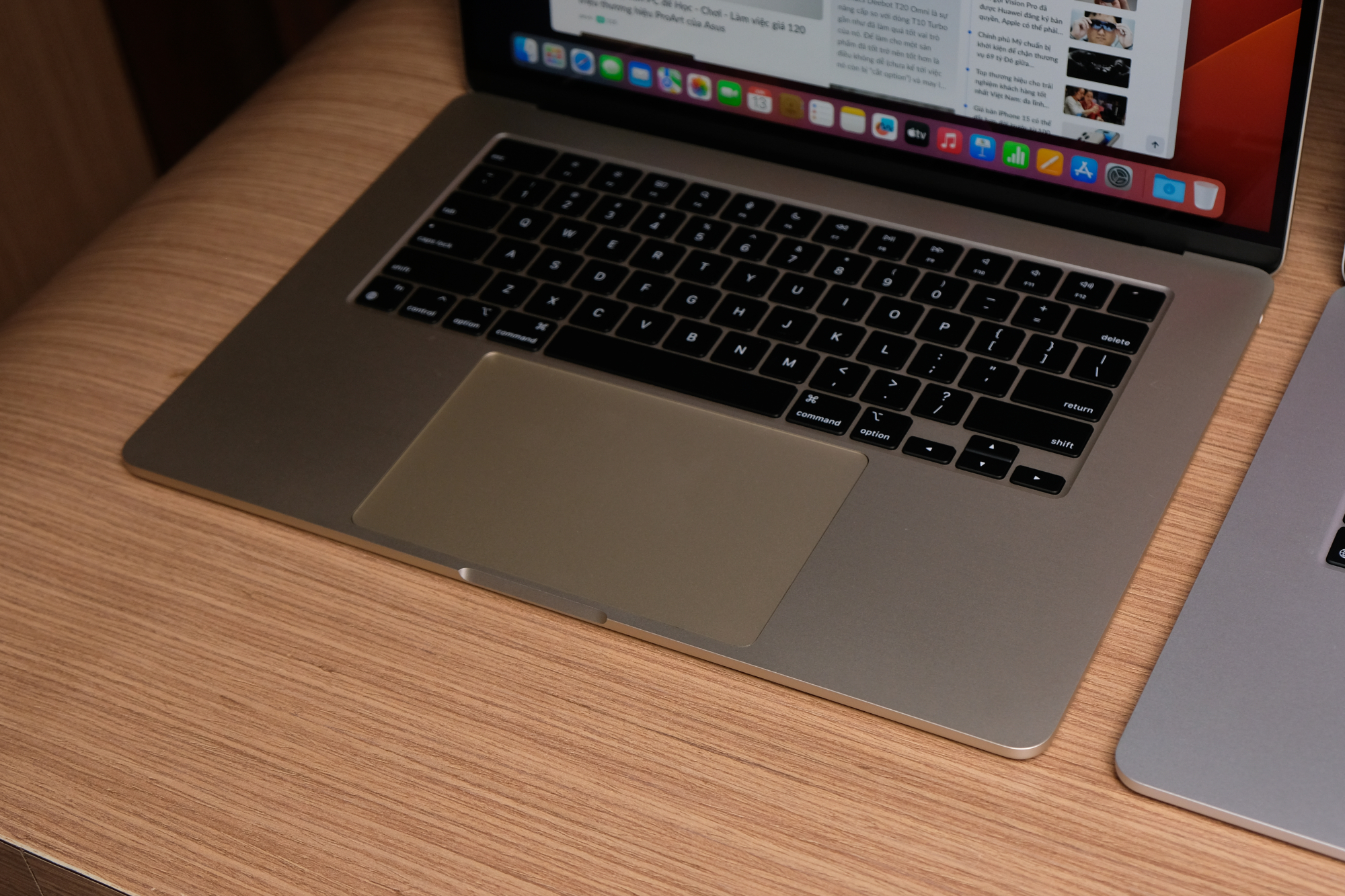 ក្រឡេកមើល MacBook Air M2 ទំហំ 15 អ៊ីញដំបូងនៅប្រទេសវៀតណាម រូបភាពទី 9