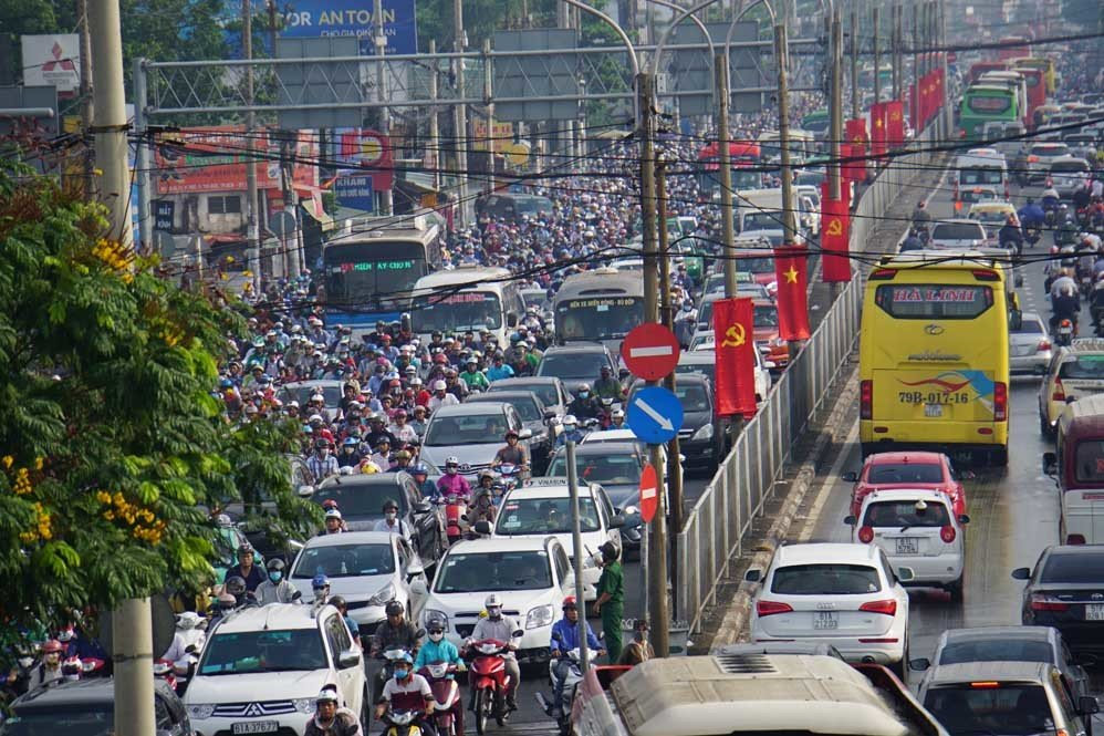 Will a series of key transport projects in Ho Chi Minh City that have been 'suspended' for decades soon be revived?