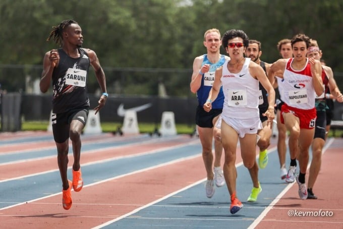 Saruni (à gauche) sur le parcours du Miramar Invitational en Floride, aux États-Unis, en 2021. Photo : @kevmofoto