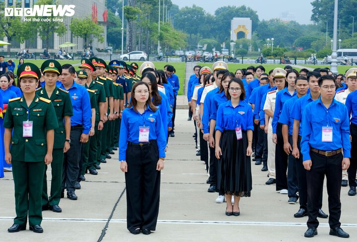 420 đại biểu tham dự Đại hội tại lễ báo công.