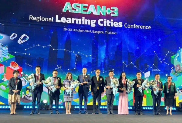 Son La City vertritt Vietnam auf der ASEAN+3 Regional Learning Cities Conference